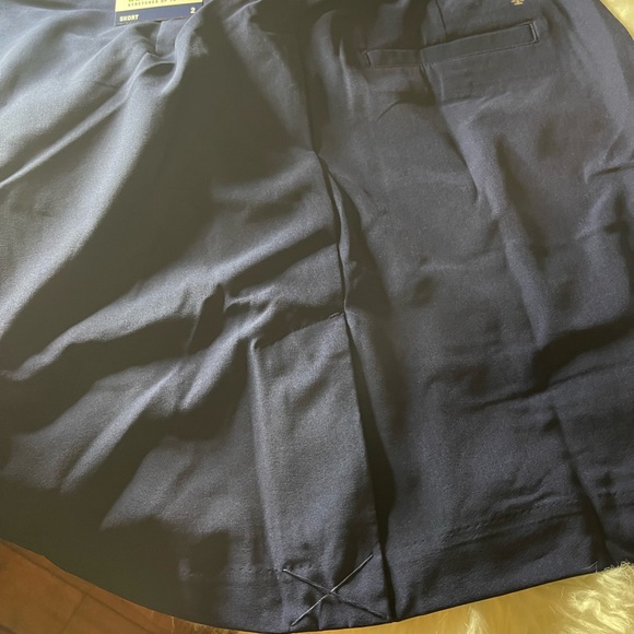 Izod Swingflex Skort Sz 2 - Picture 2 of 8